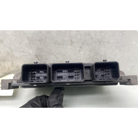 Calculateur moteur RENAULT TWINGO 2 Photo n°1