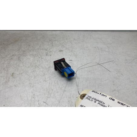 Bouton de warning VOLKSWAGEN POLO 5