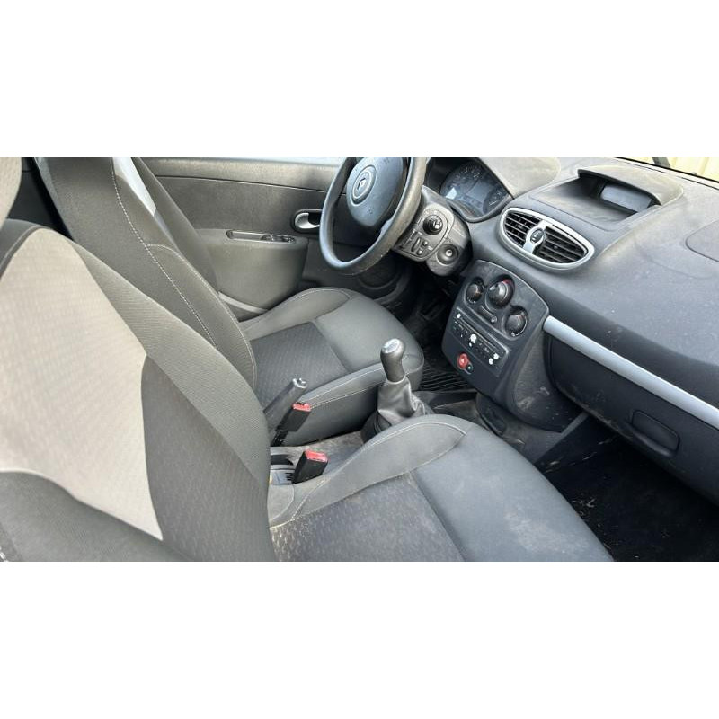 Boitier UCH RENAULT CLIO 3 Photo n°6