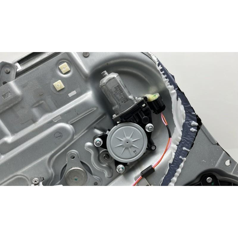 Leve vitre electrique arriere gauche KIA SOUL 1 Photo n°1