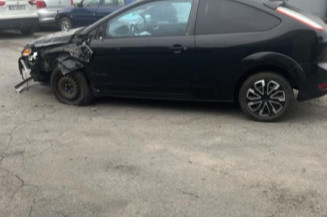 Custode arriere droit FORD FOCUS 2