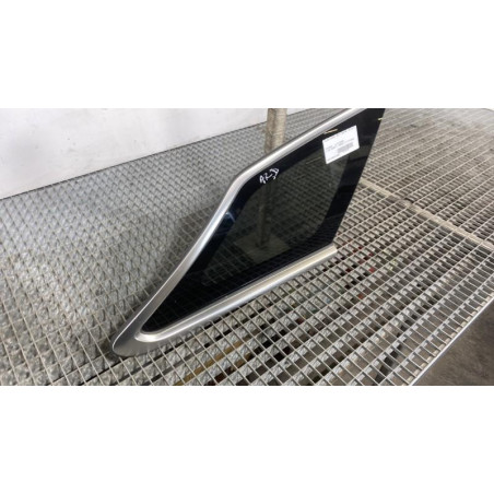 Custode arriere droit HYUNDAI I 40 Photo n°1
