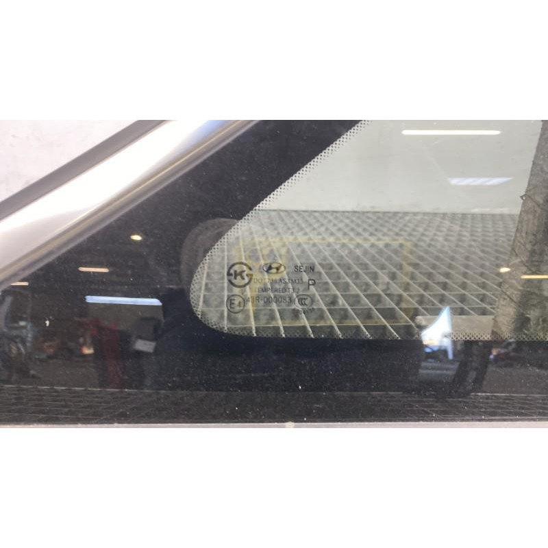 Custode arriere droit HYUNDAI I 40 Photo n°4