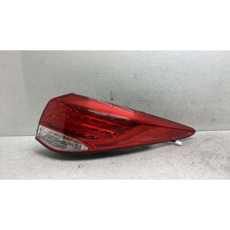 Feu arriere principal droit (feux) HYUNDAI I 40 Photo n°3