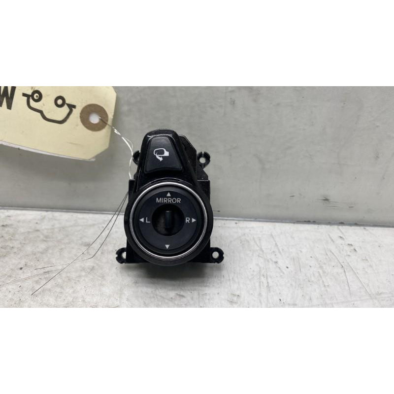 Commande retroviseurs HYUNDAI I 40 Photo n°3