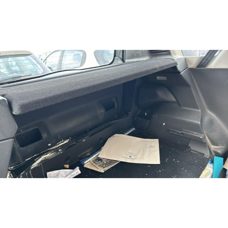 Baguette de coffre CITROEN C3 PICASSO Photo n°17