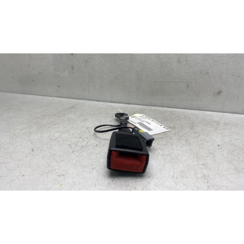 Attache ceinture avant droit CITROEN C5 2 Photo n°2