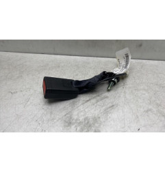 Attache ceinture arriere droit NISSAN QASHQAI 1