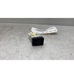 Bouton de warning NISSAN QASHQAI 1 Photo n°1