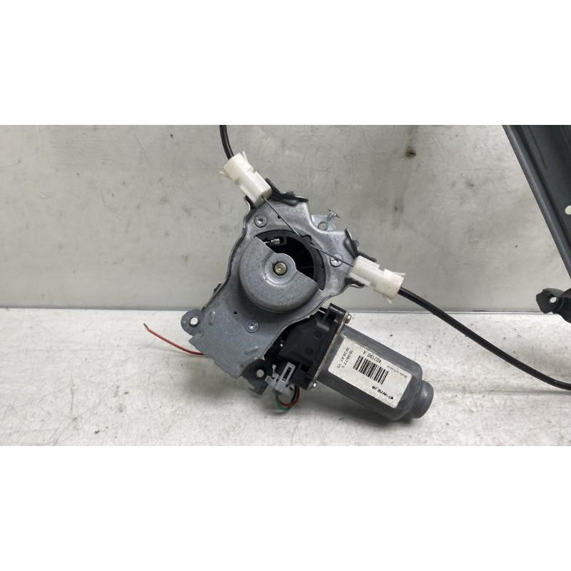 Leve vitre electrique arriere droit NISSAN QASHQAI 1 Photo n°3