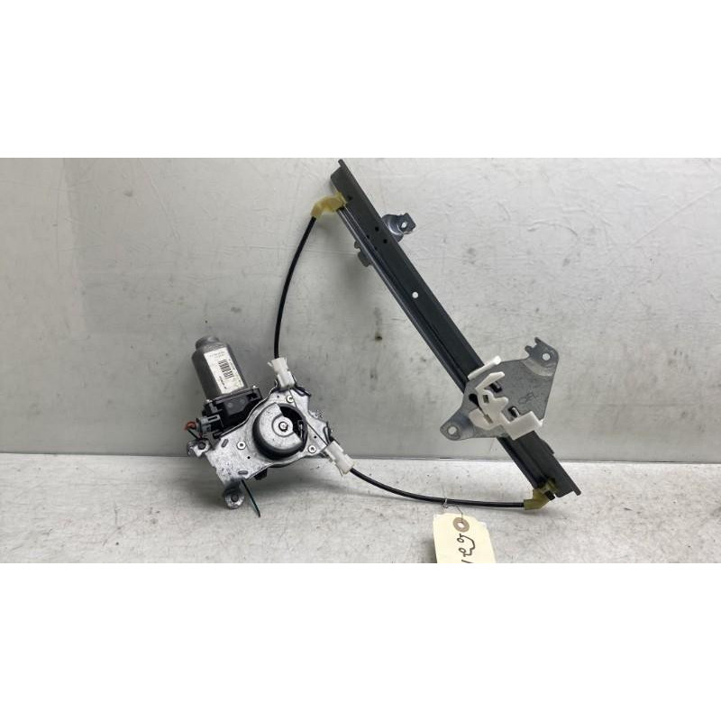 Leve vitre electrique arriere gauche NISSAN QASHQAI 1 Photo n°2