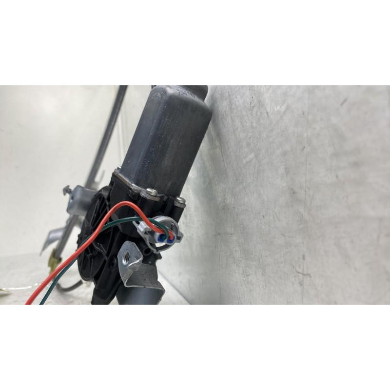Leve vitre electrique arriere gauche NISSAN QASHQAI 1 Photo n°3