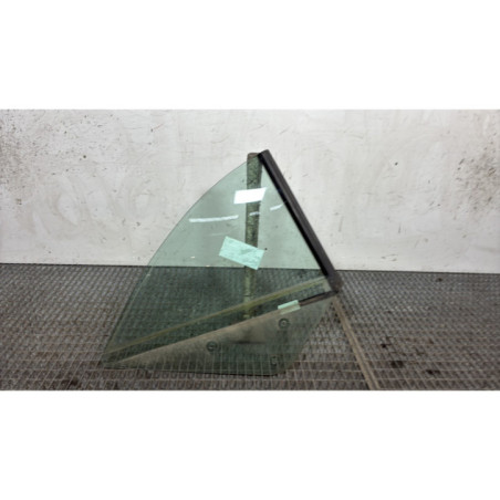 Custode arriere droit AUDI A4 2 Photo n°1