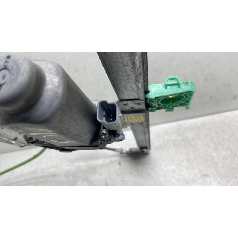 Leve vitre electrique avant droit CITROEN JUMPY 2 Photo n°1