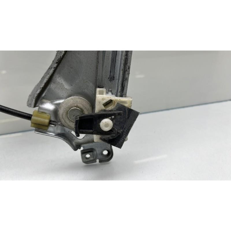 Leve vitre electrique avant gauche RENAULT CLIO 3 Photo n°5