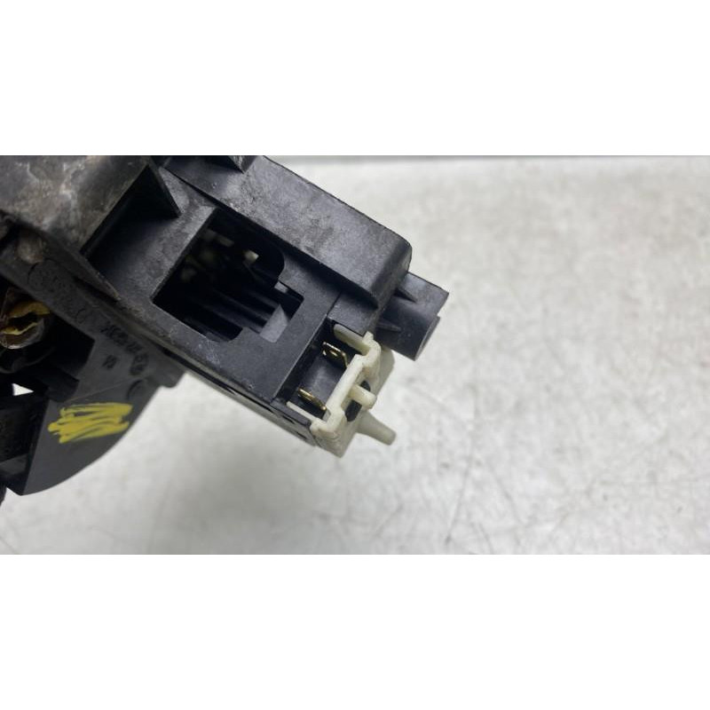 Serrure avant gauche RENAULT CLIO 2 Photo n°3