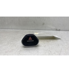 Bouton de warning OPEL CORSA E