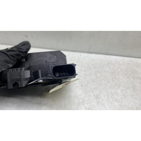Serrure arriere droit OPEL CORSA E Photo n°1
