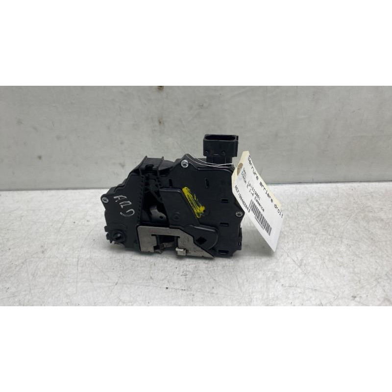 Serrure arriere droit OPEL CORSA E Photo n°2