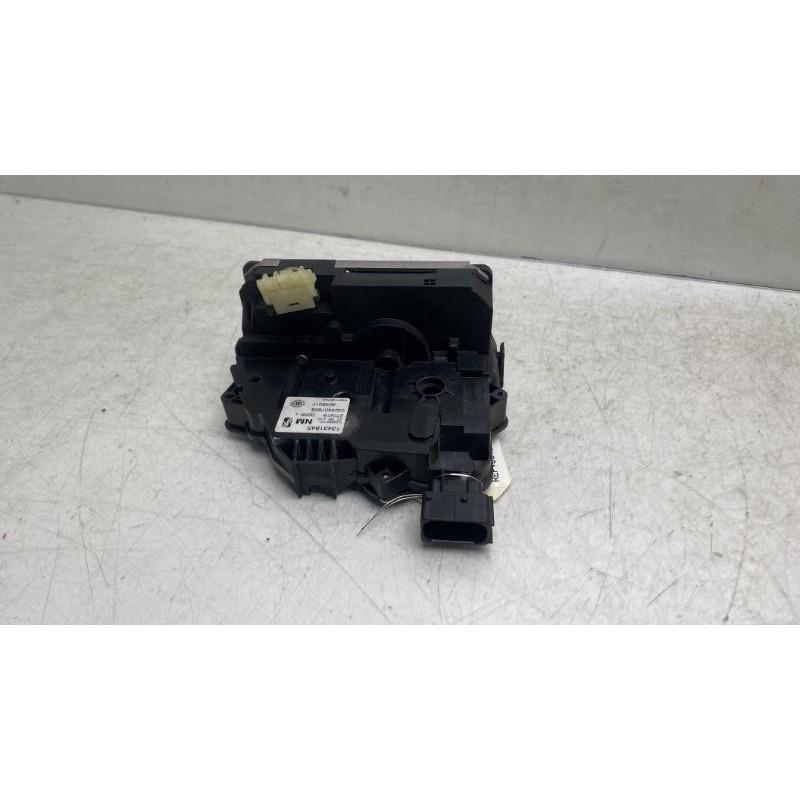 Serrure arriere droit OPEL CORSA E Photo n°3