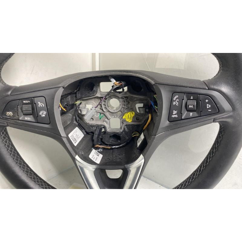 Volant OPEL CORSA E Photo n°4