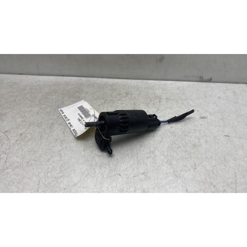 Pompe lave glace avant OPEL CORSA E Photo n°3