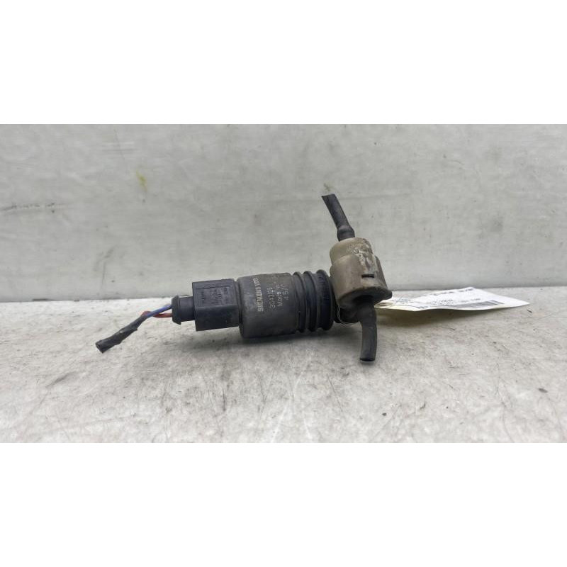 Pompe lave glace avant PEUGEOT 4007 Photo n°3