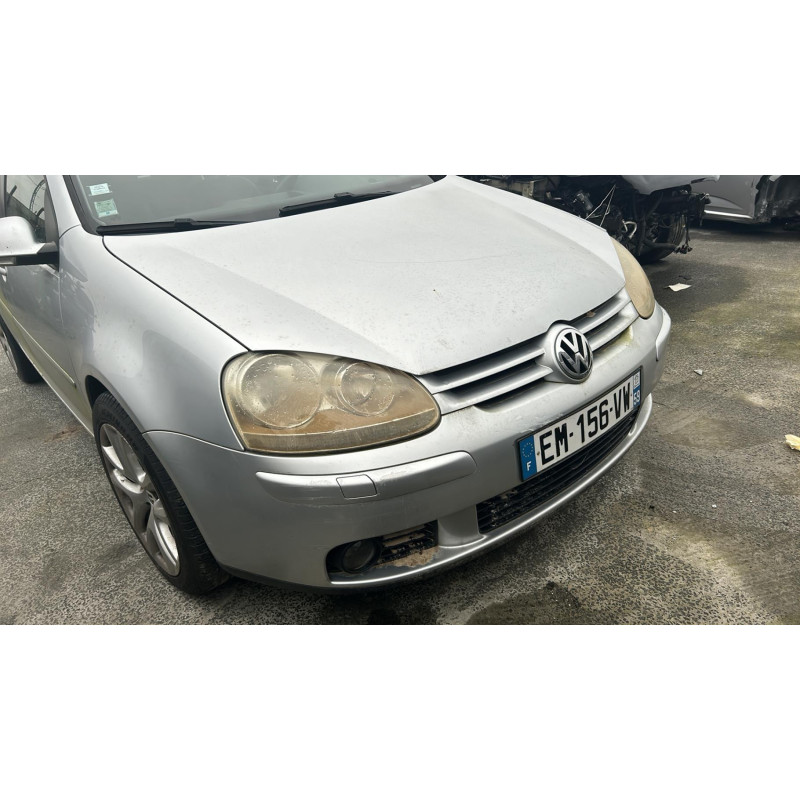 Feu arriere secondaire gauche (feux) VOLKSWAGEN GOLF 5 Photo n°4