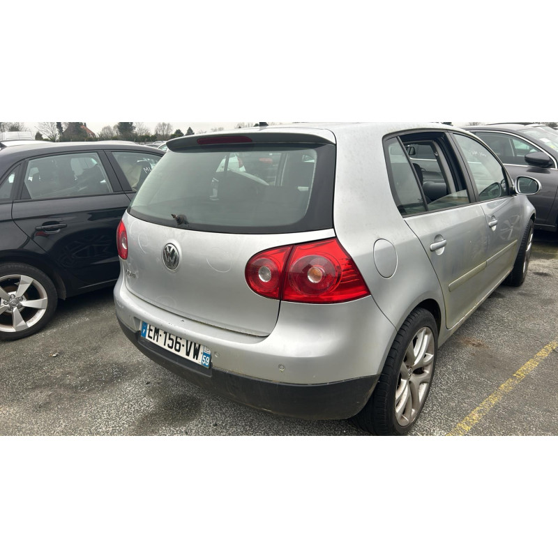 Feu arriere secondaire gauche (feux) VOLKSWAGEN GOLF 5 Photo n°6