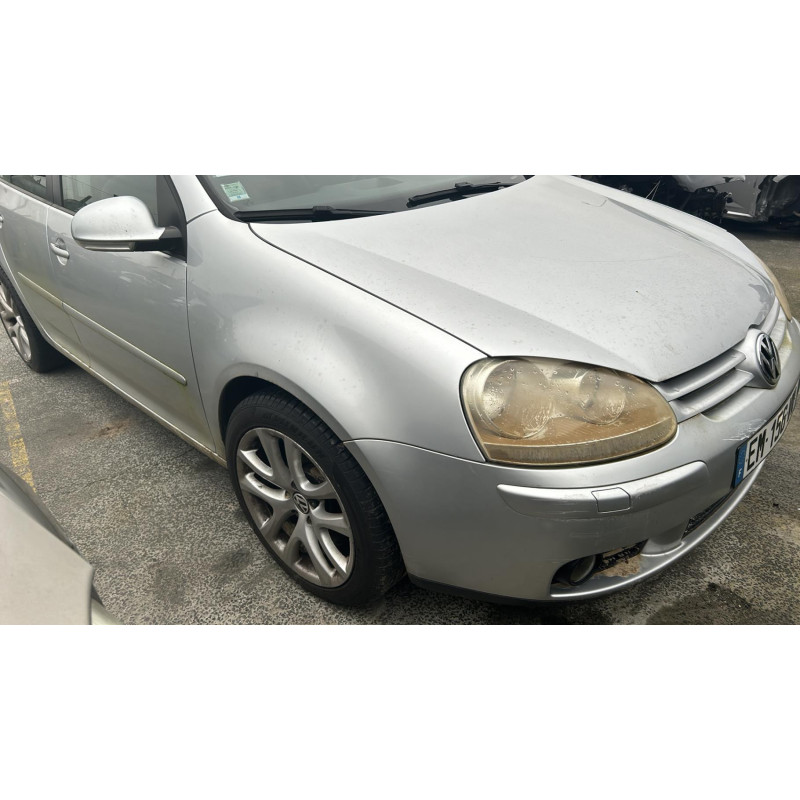 Feu arriere secondaire gauche (feux) VOLKSWAGEN GOLF 5 Photo n°16