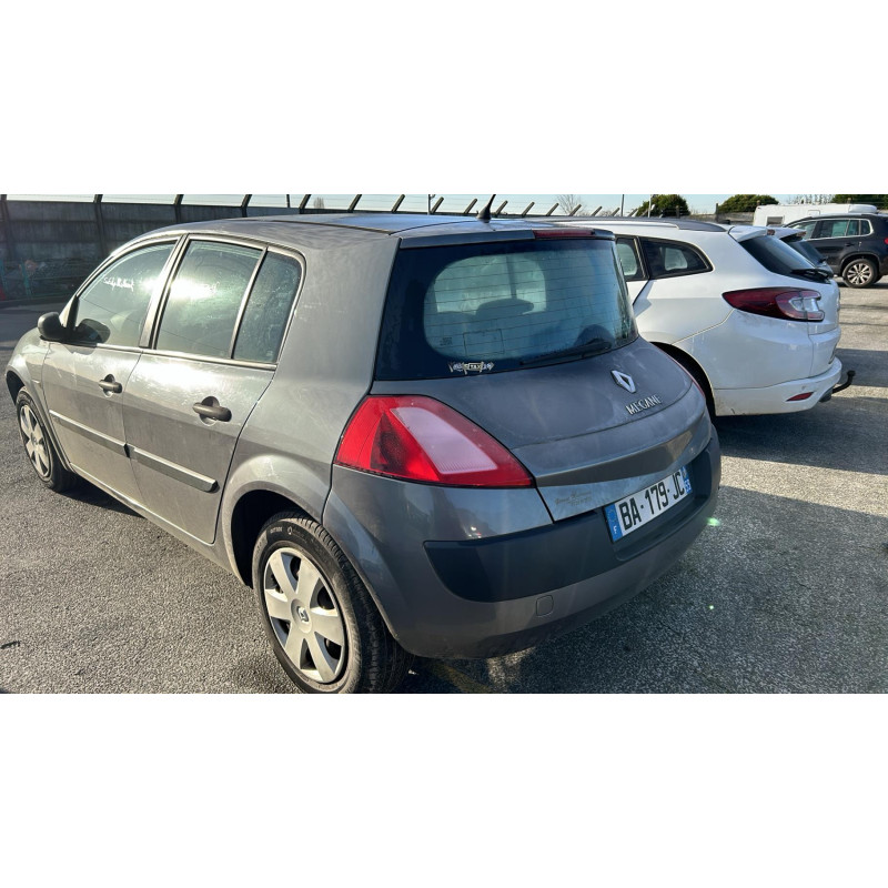 Pare boue arriere gauche RENAULT MEGANE 2 Photo n°16