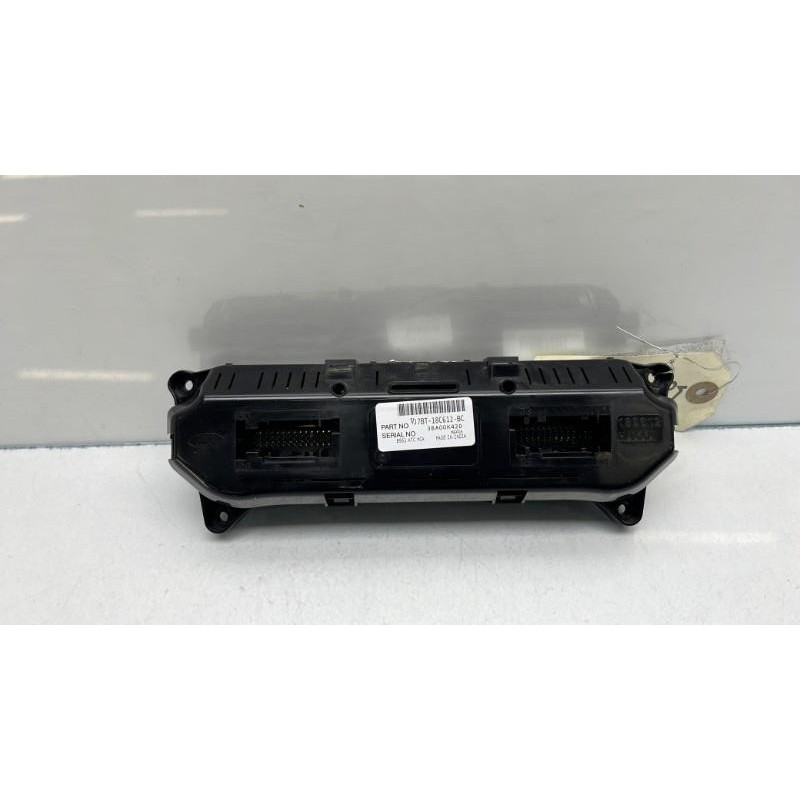 Commande chauffage FORD KA+ Photo n°5