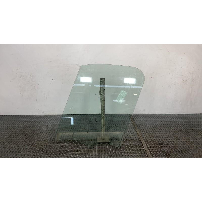 Vitre avant gauche RENAULT TRAFIC 3 COURT Photo n°1