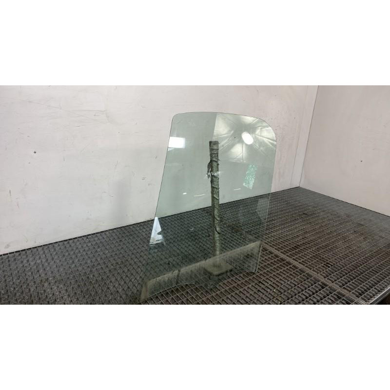 Vitre avant gauche RENAULT TRAFIC 3 COURT Photo n°2