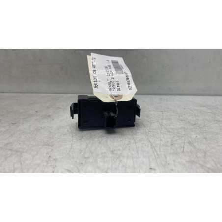Bouton de warning RENAULT TRAFIC 3 COURT Photo n°1
