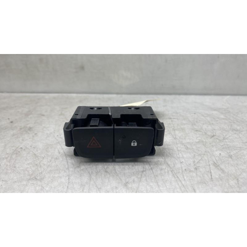 Bouton de warning RENAULT TRAFIC 3 COURT Photo n°3