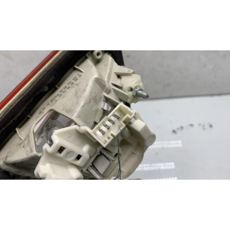 Feu arriere secondaire droit (feux) BMW SERIE 3 E91 Photo n°2