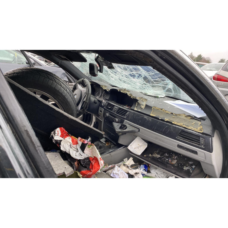 Feu arriere secondaire droit (feux) BMW SERIE 3 E91 Photo n°17