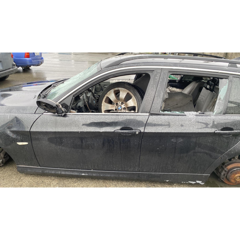 Feu arriere secondaire droit (feux) BMW SERIE 3 E91 Photo n°20