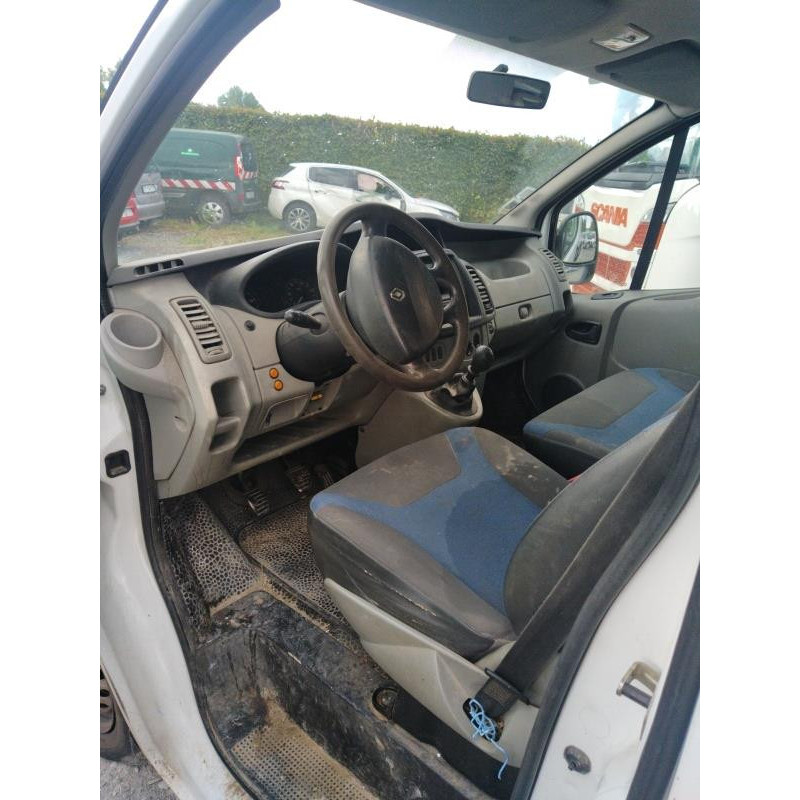 Poignee porte avant gauche RENAULT TRAFIC 2 Photo n°14