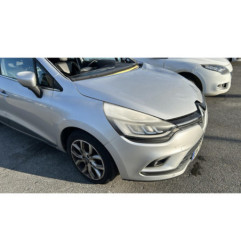 Attache ceinture avant droit RENAULT CLIO 4