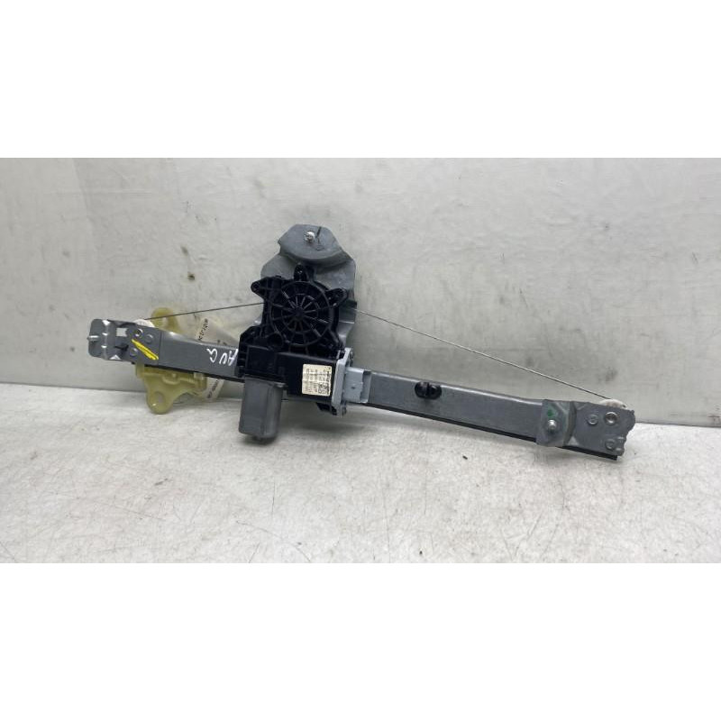 Leve vitre electrique avant gauche RENAULT CLIO 4 Photo n°3