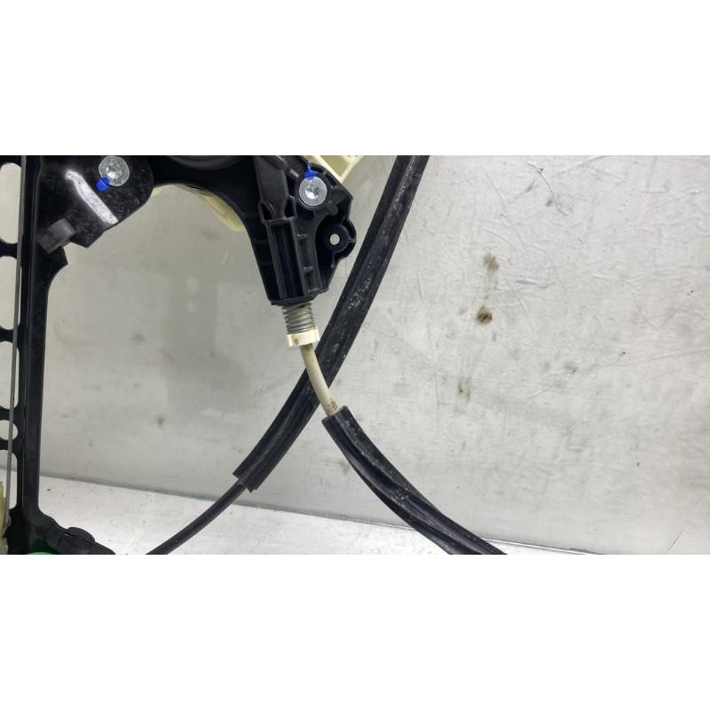 Leve vitre electrique avant droit CITROEN C4 PICASSO 2 Photo n°6
