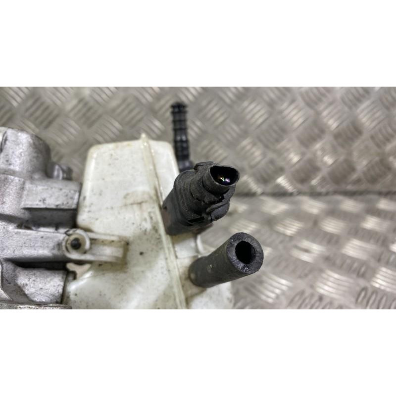 Maitre cylindre (freinage) CITROEN C4 PICASSO 2 Photo n°1