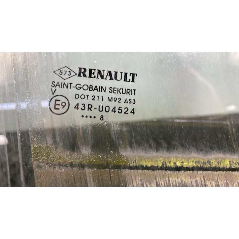 Vitre arriere droit RENAULT GRAND MODUS Photo n°4