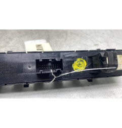 Bouton de warning PEUGEOT 3008 1