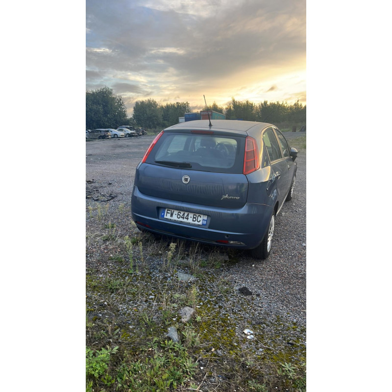 Compresseur clim FIAT GRANDE PUNTO Photo n°13