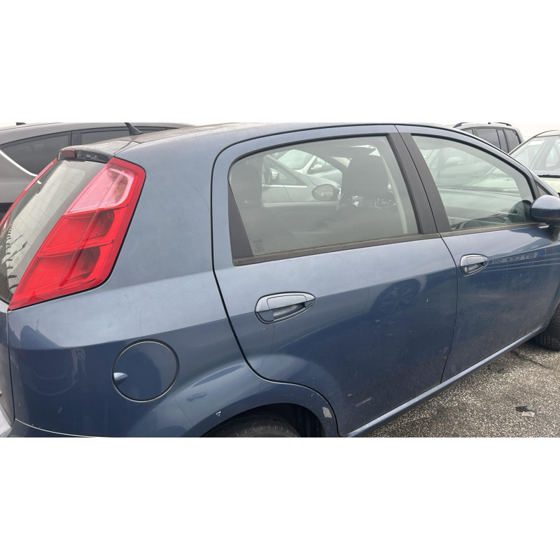 Compresseur clim FIAT GRANDE PUNTO Photo n°16