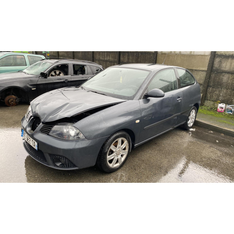 Bouton de coffre SEAT IBIZA 3 Photo n°13