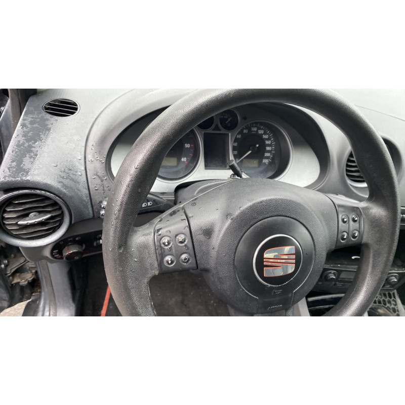 Bouton de coffre SEAT IBIZA 3 Photo n°15